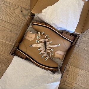 NWT Sorel Lennox Hiker Boots honest beige size 8